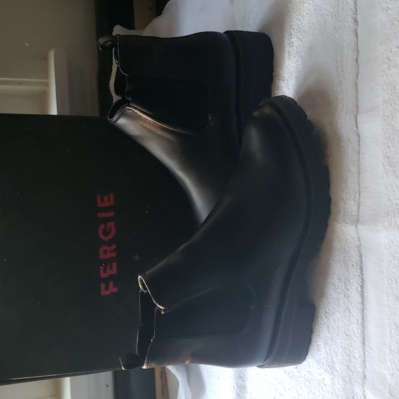Fergie Shoes - Fergie boots